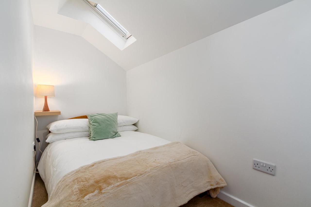 The Coach House, Centrally Located Detached Coach House Cardiff Exteriör bild